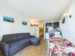 Studio refait à neuf avec balcon, garage et accès direct aux pistes, proche commerces et services - FR-1-398-623
